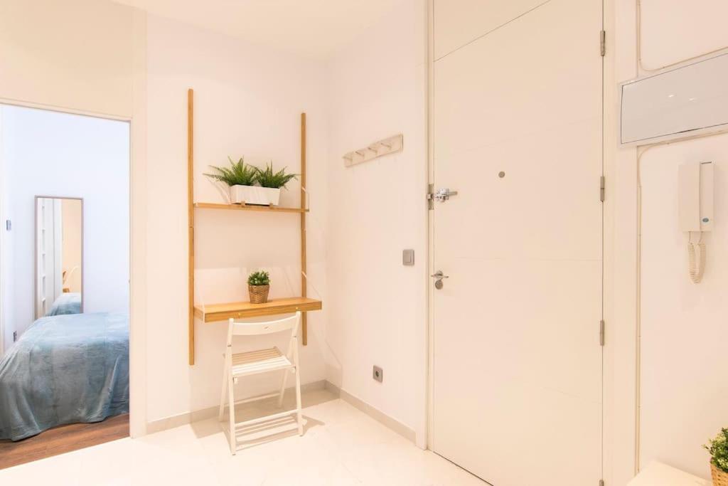 En El Corazon De Madrid, Museos Apartment Exterior photo